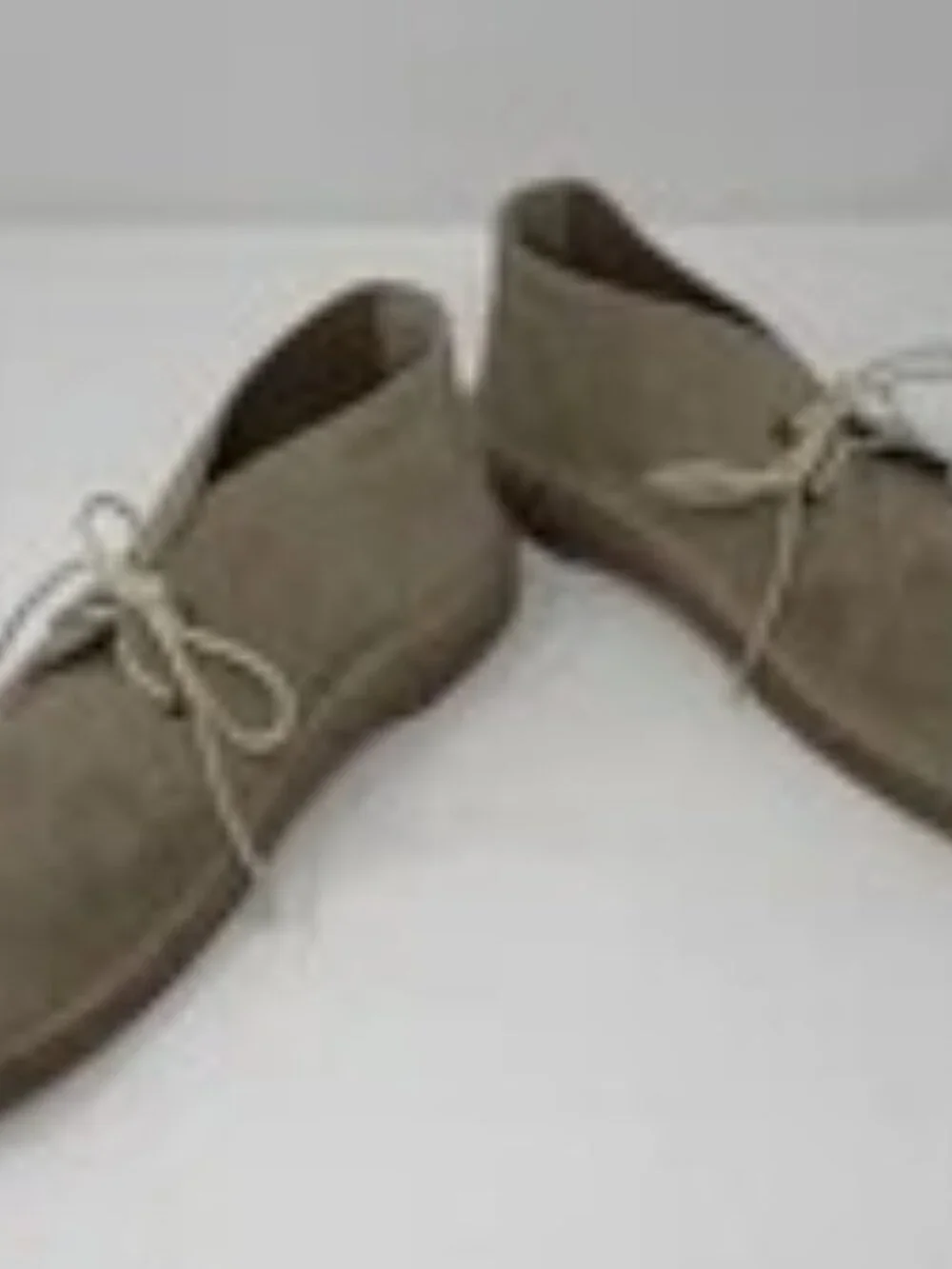 Mens Birkenstock Milton  boots 44, tan suede desert / chukka-style boots.